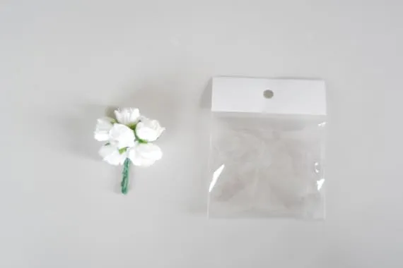 OPP袋に小物をセット封入