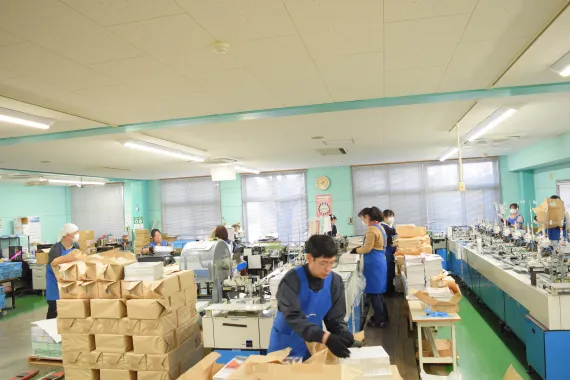 封入封緘代行現場イメージ2